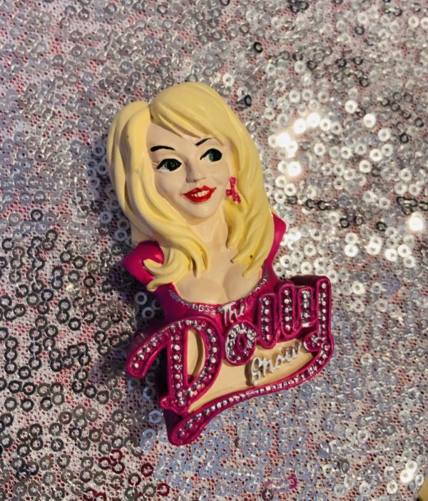 The Dolly Show 3D Magnet